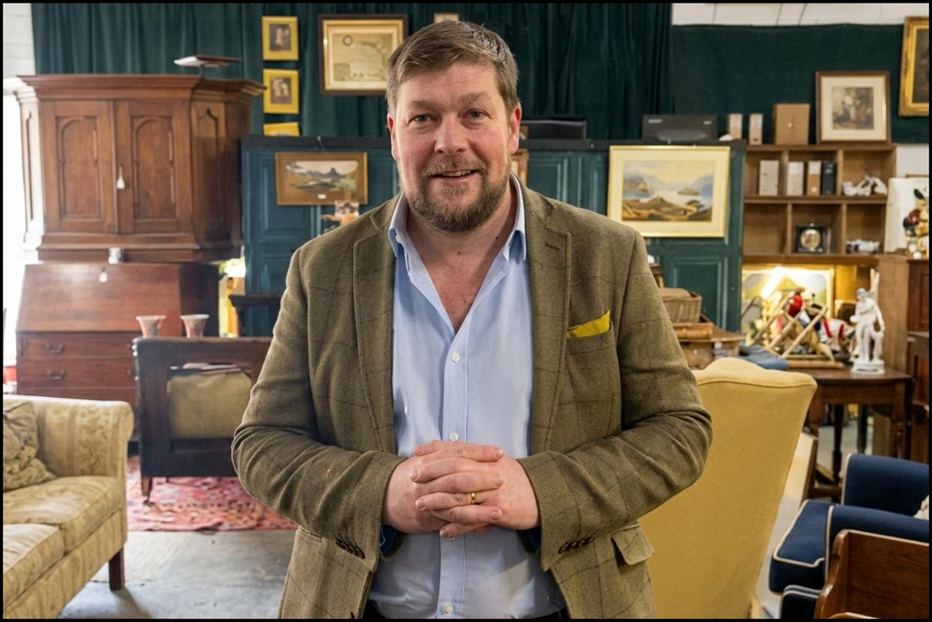 Angus Ashworth Age